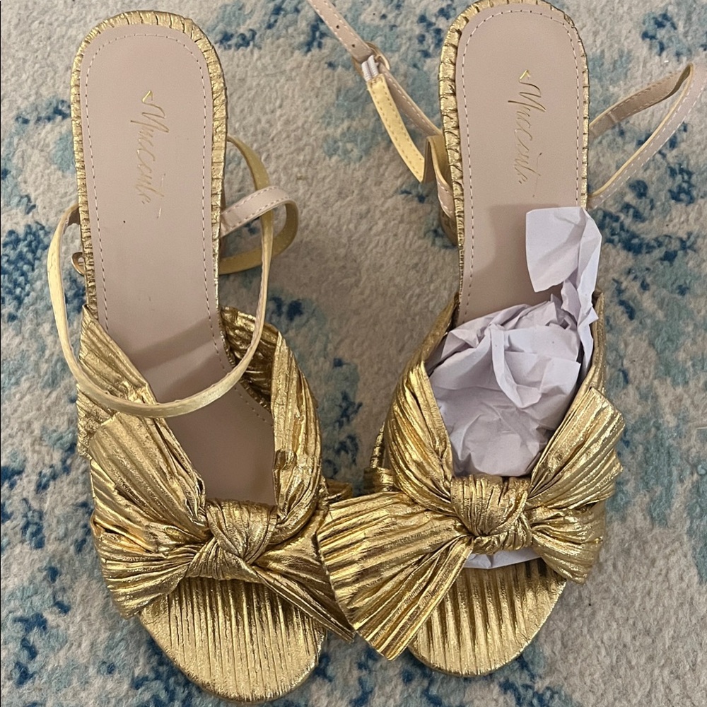 Metallic Gold Bow Sandals